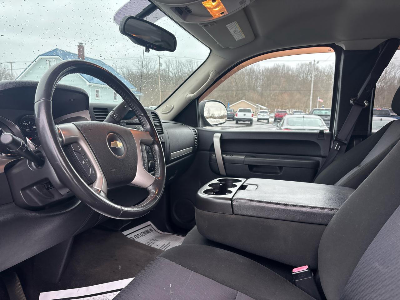 Chevrolet Silverado 1500 4WD Ext Cab 143.5" LT 2010