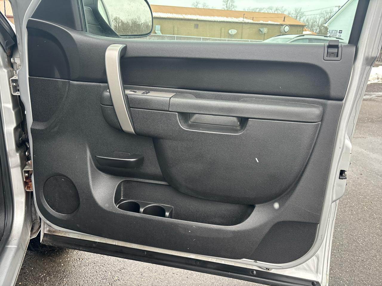 Chevrolet Silverado 1500 4WD Ext Cab 143.5" LT 2010