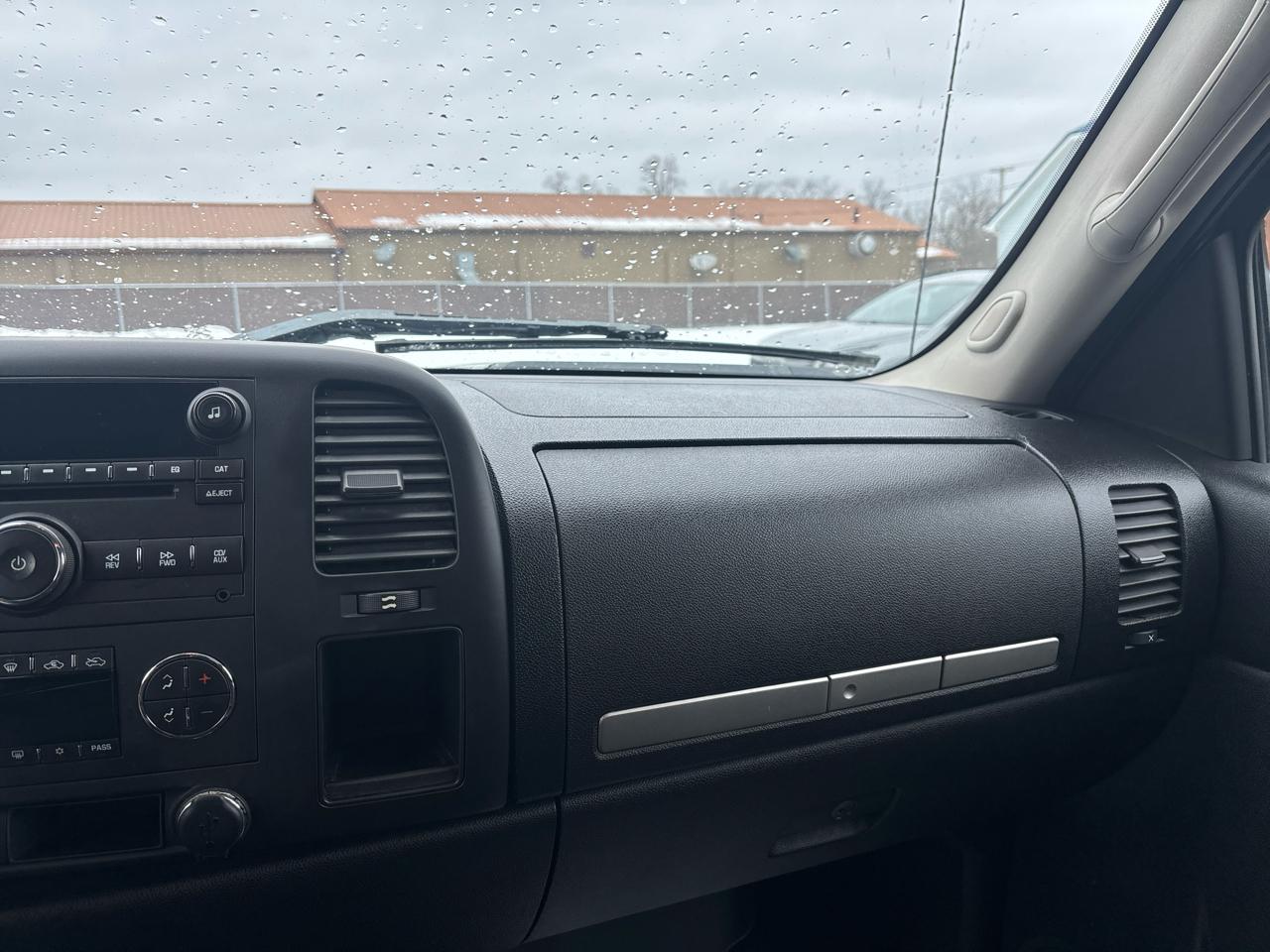 Chevrolet Silverado 1500 4WD Ext Cab 143.5" LT 2010