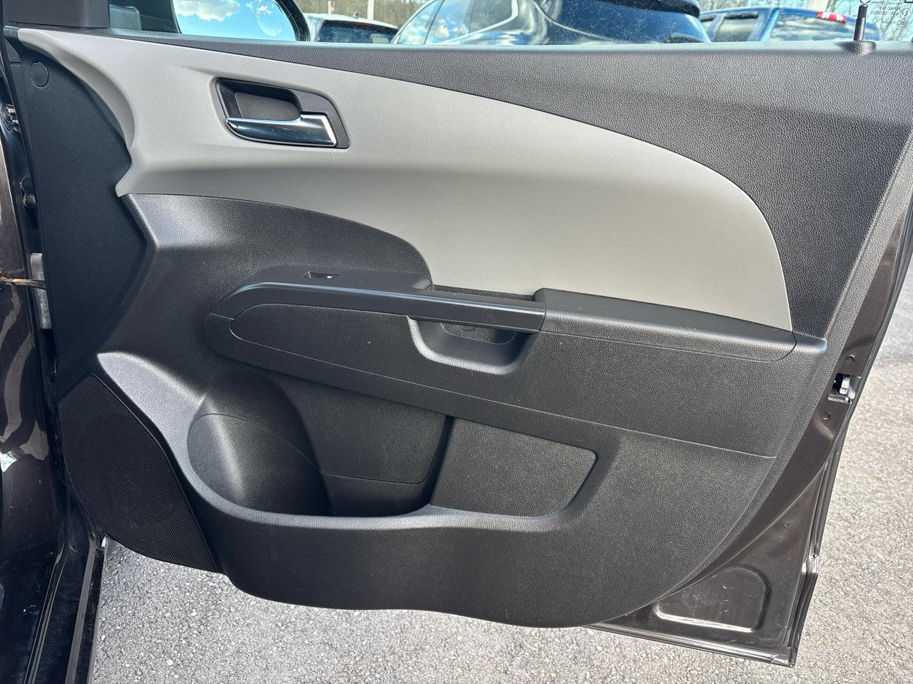 Chevrolet Sonic 4dr Sdn Auto LT 2013