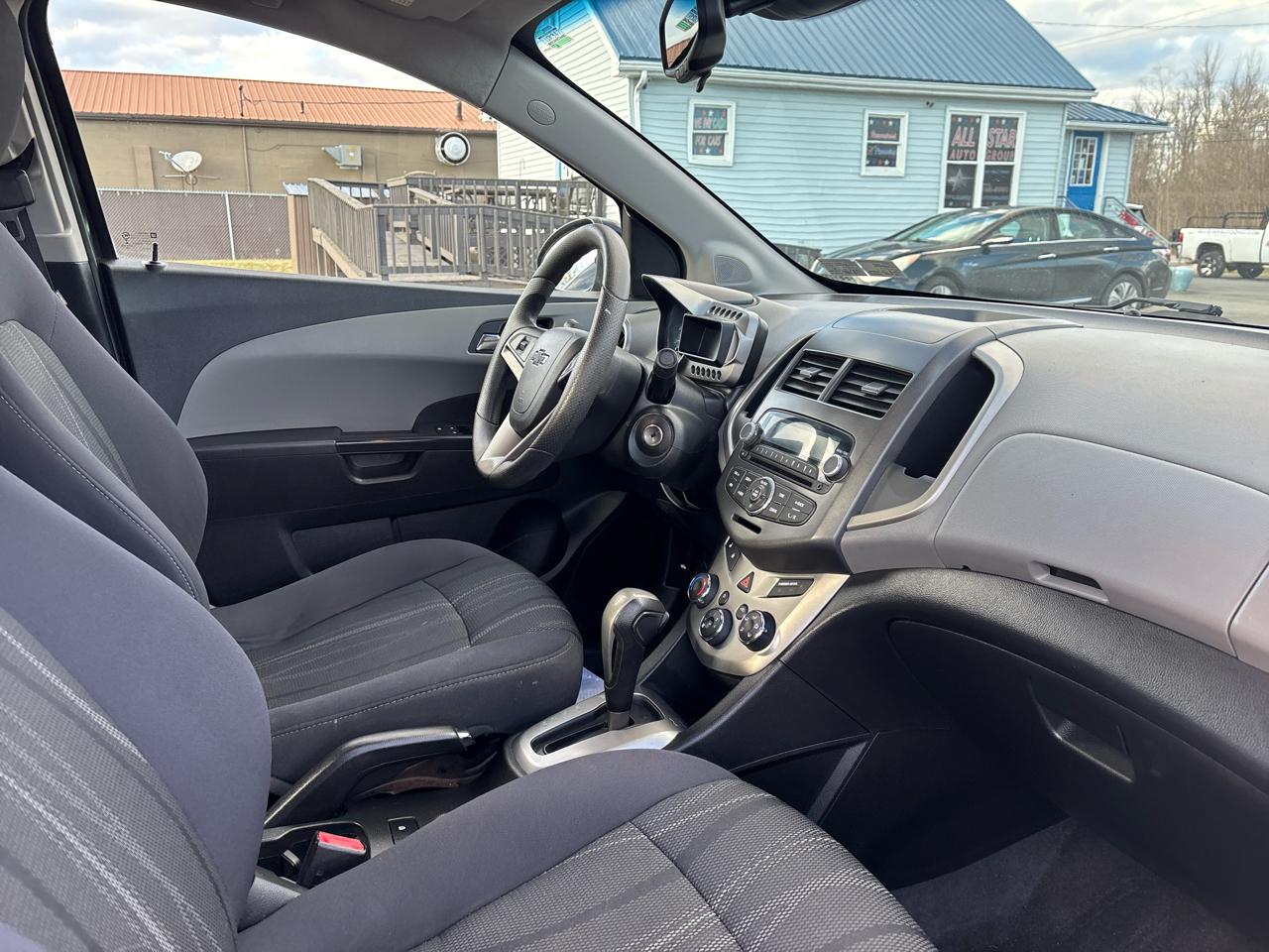 Chevrolet Sonic 4dr Sdn Auto LT 2013