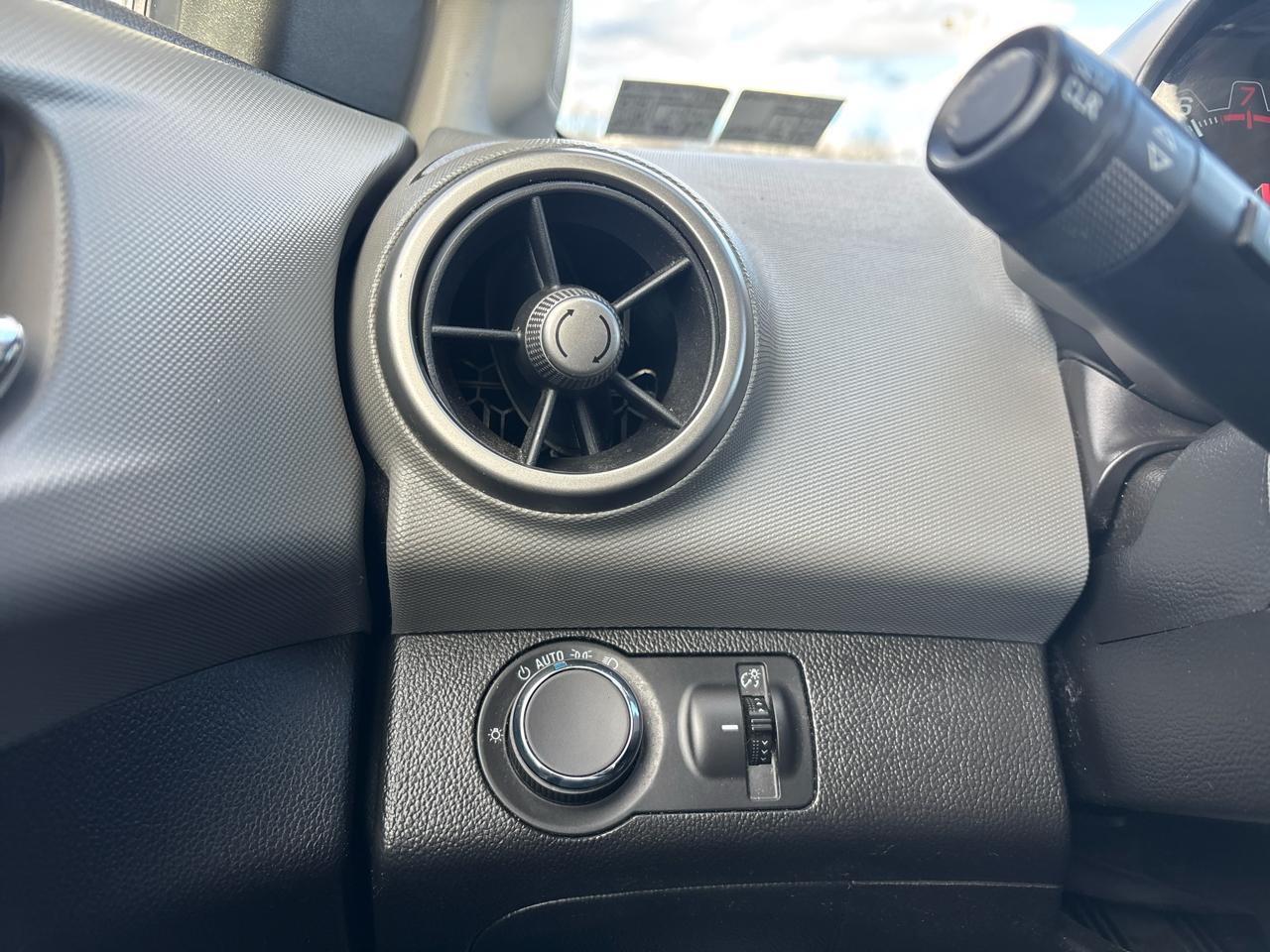 Chevrolet Sonic 4dr Sdn Auto LT 2013