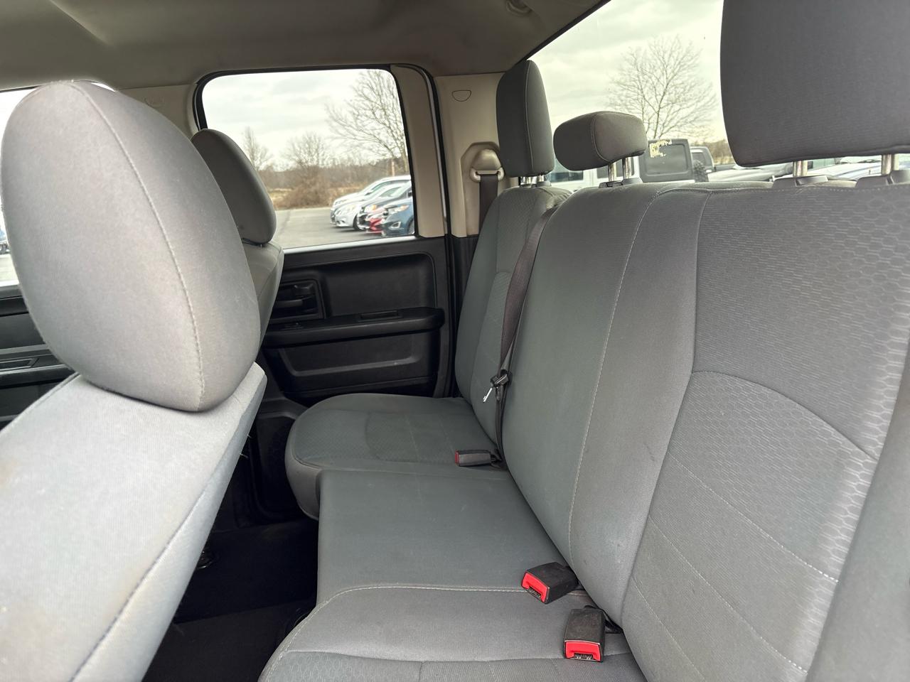 RAM 1500 ST 4x4 Quad Cab 6'4" Box *Ltd Avail* 2018