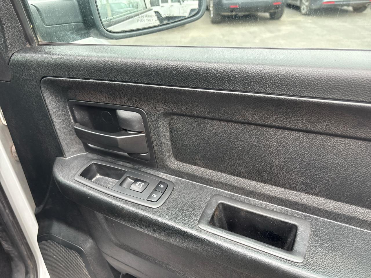 RAM 1500 ST 4x4 Quad Cab 6'4" Box *Ltd Avail* 2018