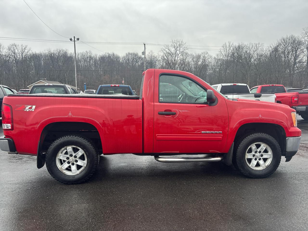 GMC Sierra 1500 4WD Reg Cab 119.0" SLE 2010