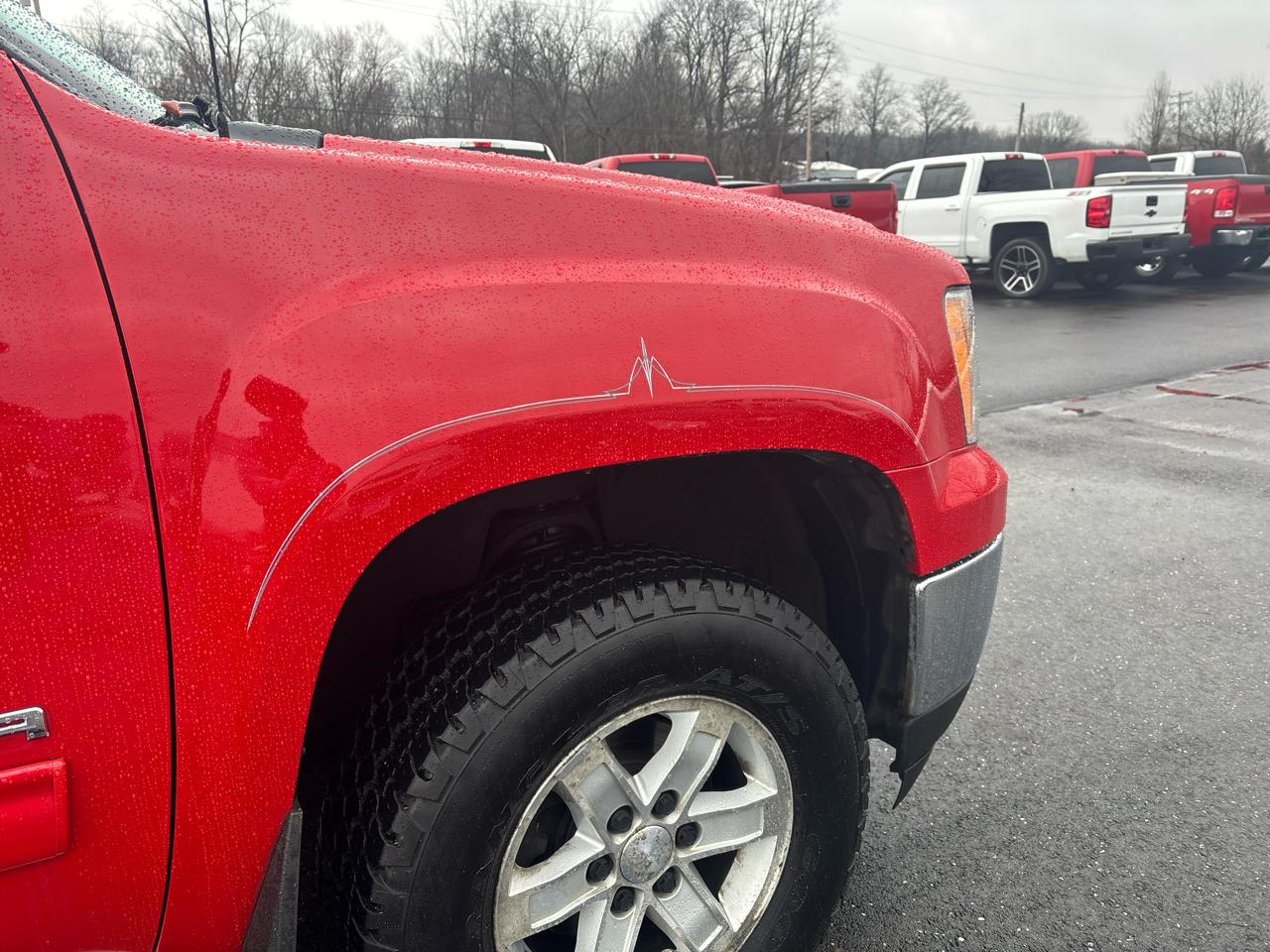 GMC Sierra 1500 4WD Reg Cab 119.0" SLE 2010