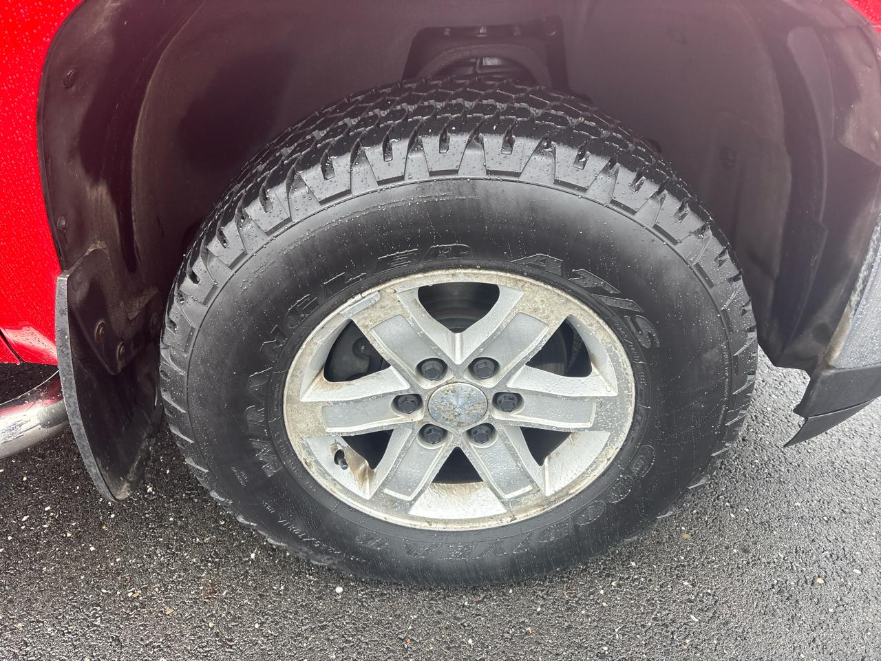 GMC Sierra 1500 4WD Reg Cab 119.0" SLE 2010