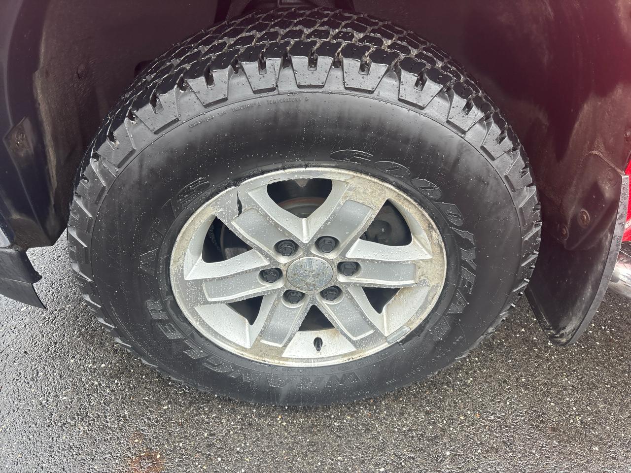 GMC Sierra 1500 4WD Reg Cab 119.0" SLE 2010