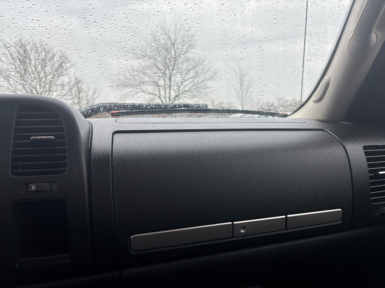 GMC Sierra 1500 4WD Reg Cab 119.0" SLE 2010