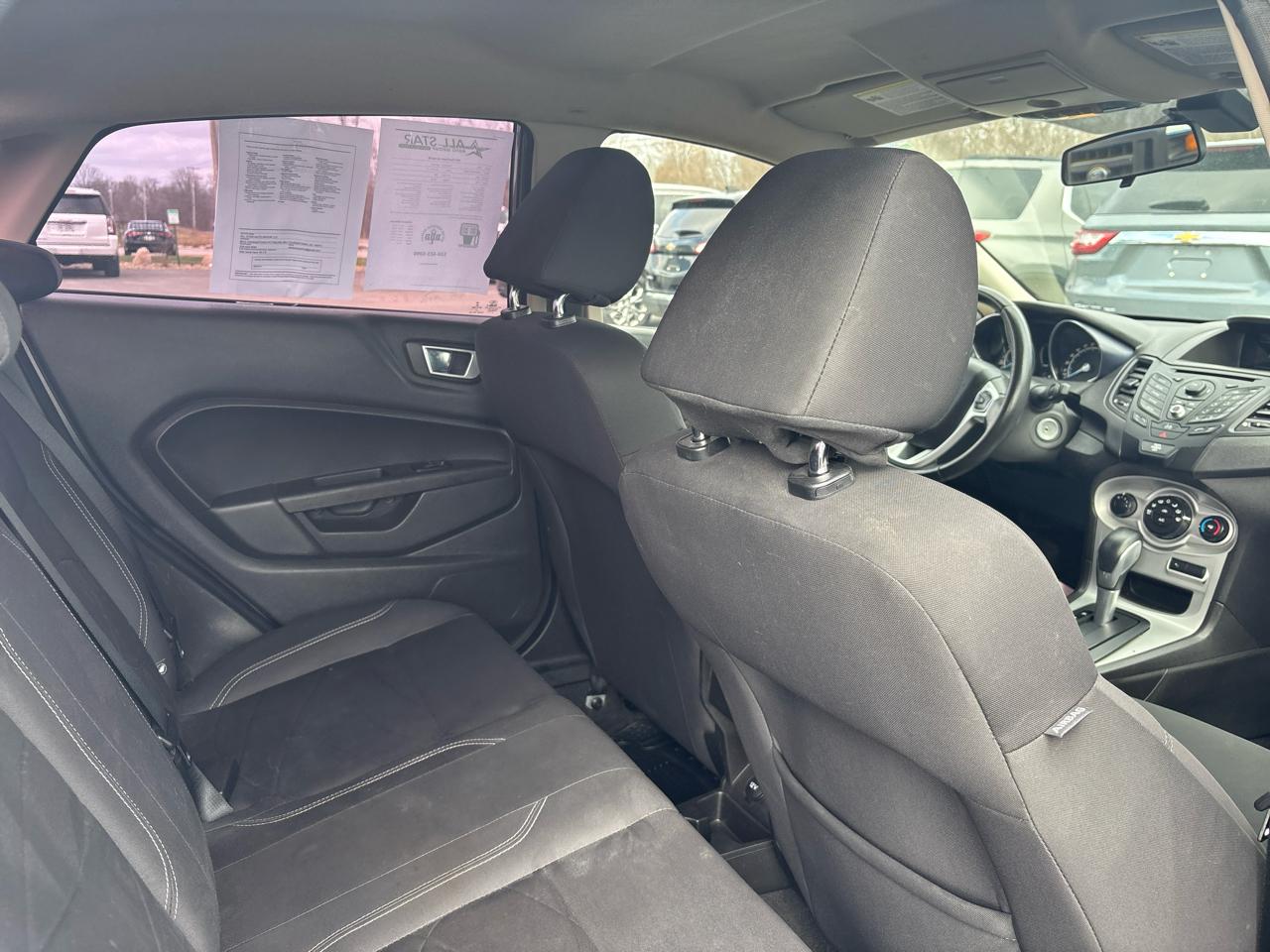 Ford Fiesta 4dr Sdn SE 2014