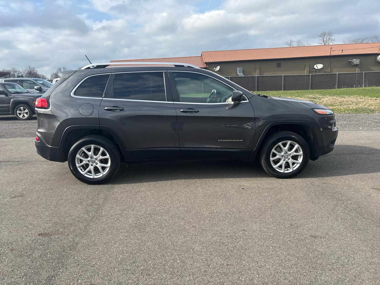 Jeep Cherokee FWD 4dr Latitude 2016
