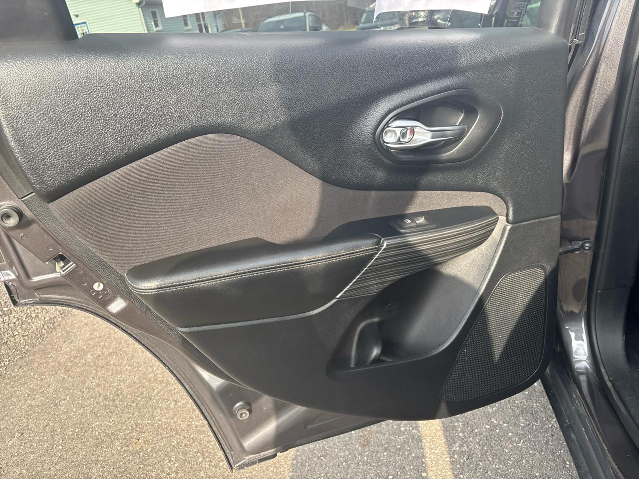 Jeep Cherokee FWD 4dr Latitude 2016