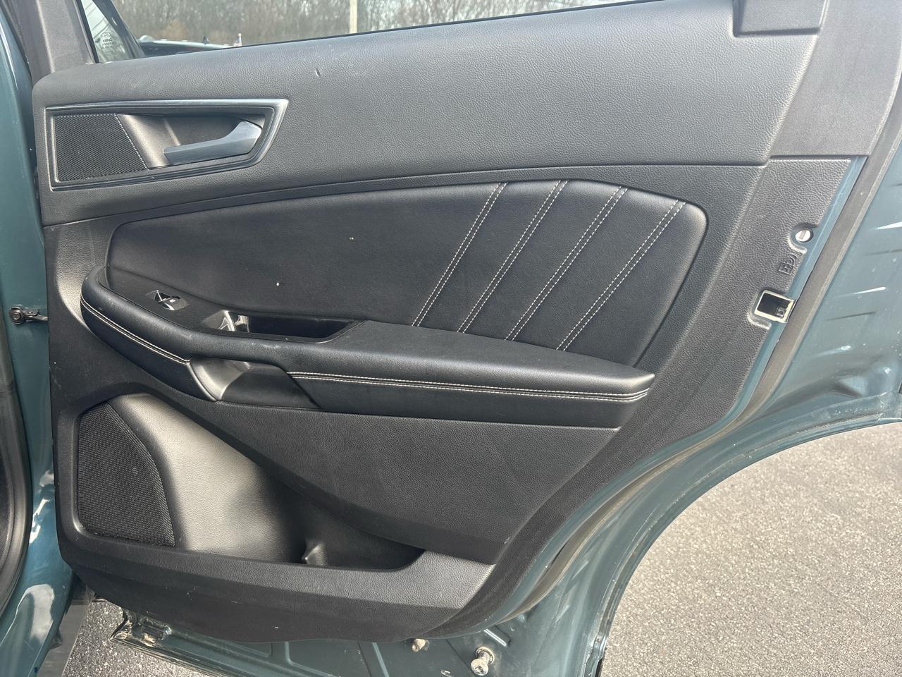 Ford Edge 4dr Sport AWD 2016