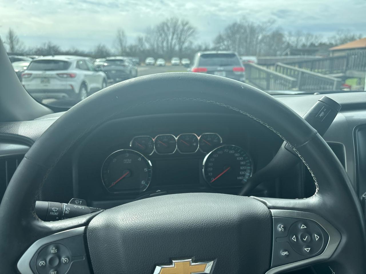 Chevrolet Silverado 1500 4WD Double Cab 143.5" LT w/1LT 2015