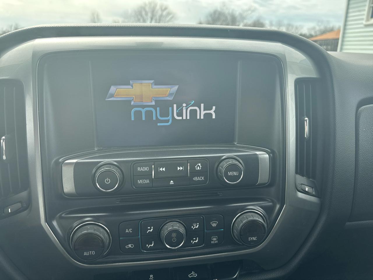 Chevrolet Silverado 1500 4WD Double Cab 143.5" LT w/1LT 2015