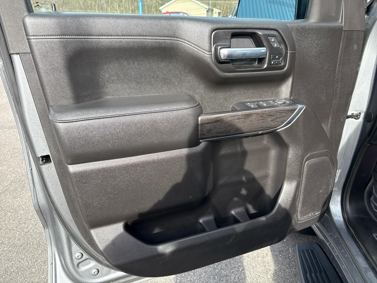 Chevrolet Silverado 1500 4WD Crew Cab 147" LTZ 2021