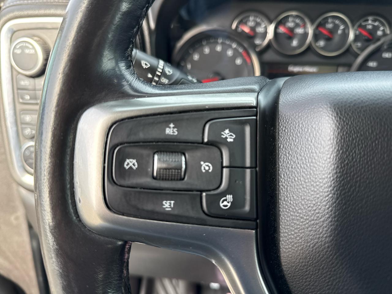 Chevrolet Silverado 1500 4WD Crew Cab 147" LTZ 2021