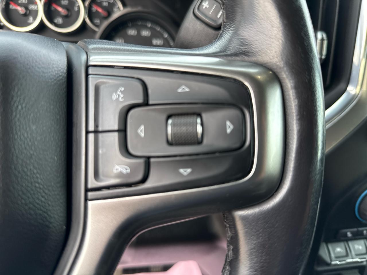 Chevrolet Silverado 1500 4WD Crew Cab 147" LTZ 2021