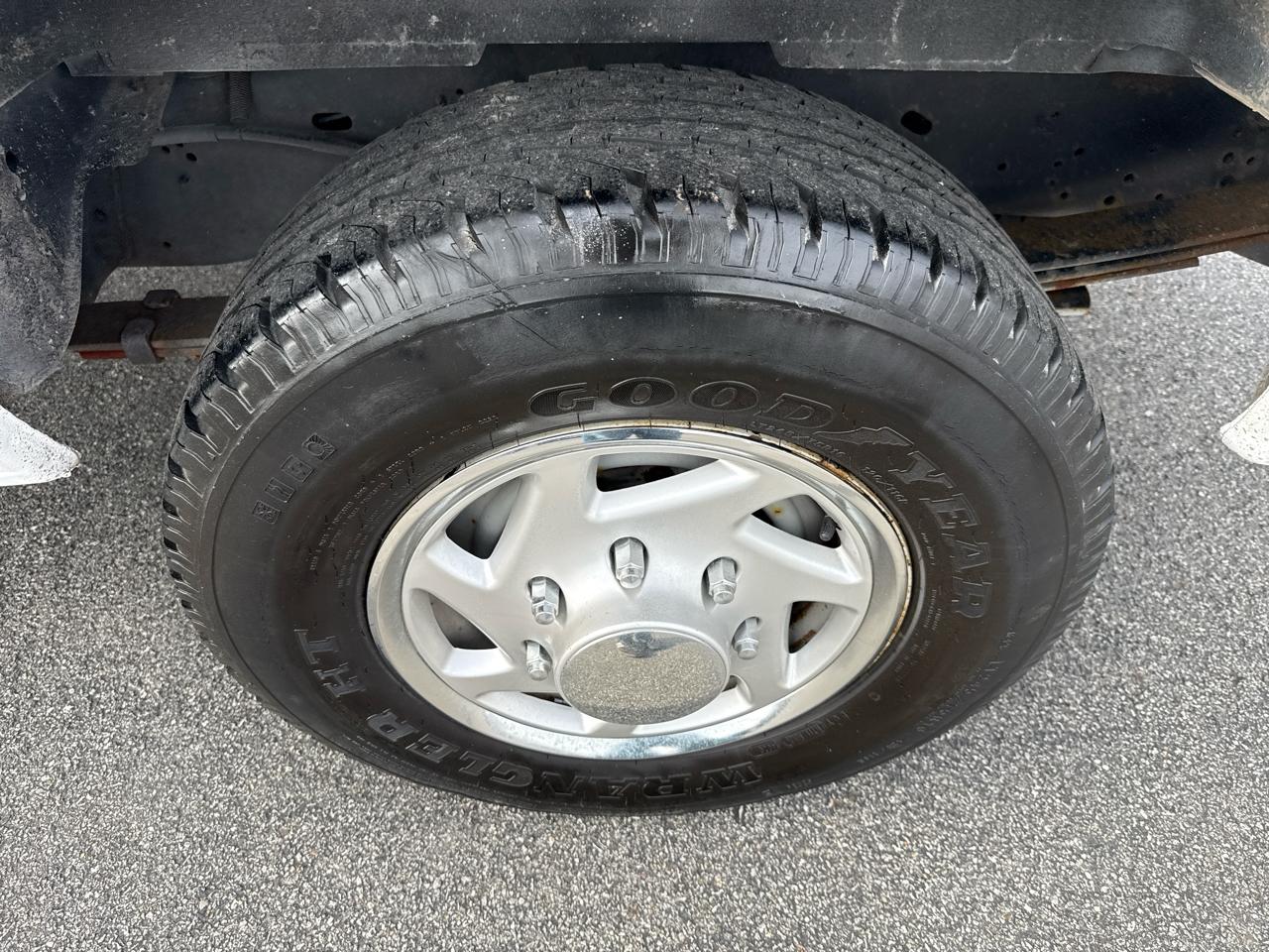 Ford Econoline Cargo Van E-350 Super Duty Commercial 2012