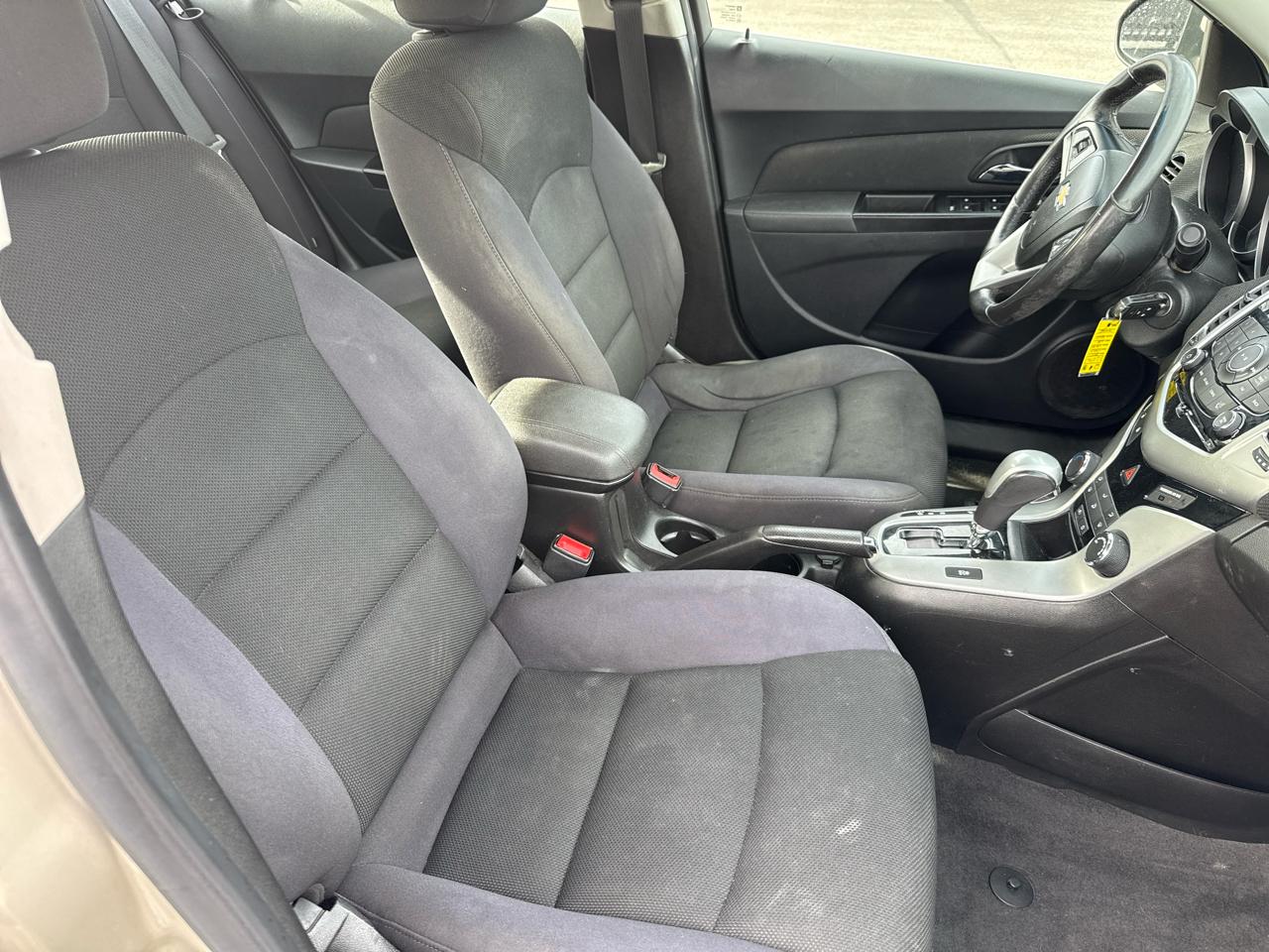 Chevrolet Cruze 4dr Sdn Auto 1LT 2013