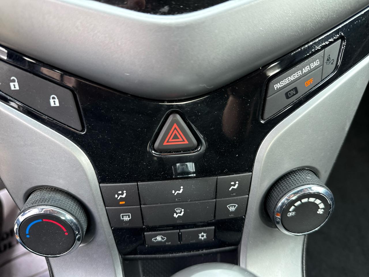 Chevrolet Cruze 4dr Sdn Auto 1LT 2013