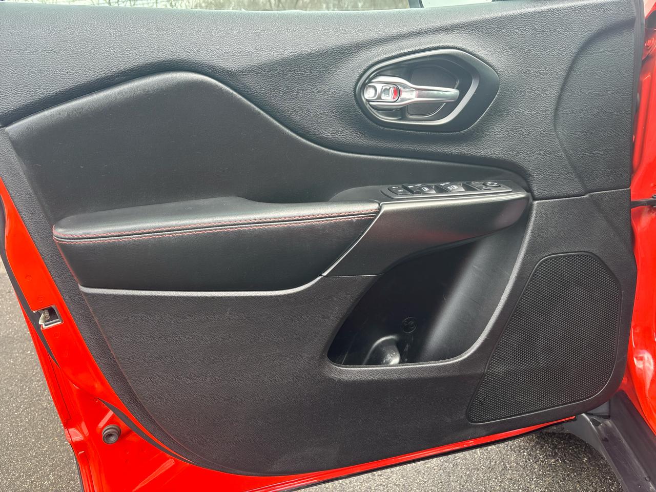 Jeep Cherokee Trailhawk 4x4 2021