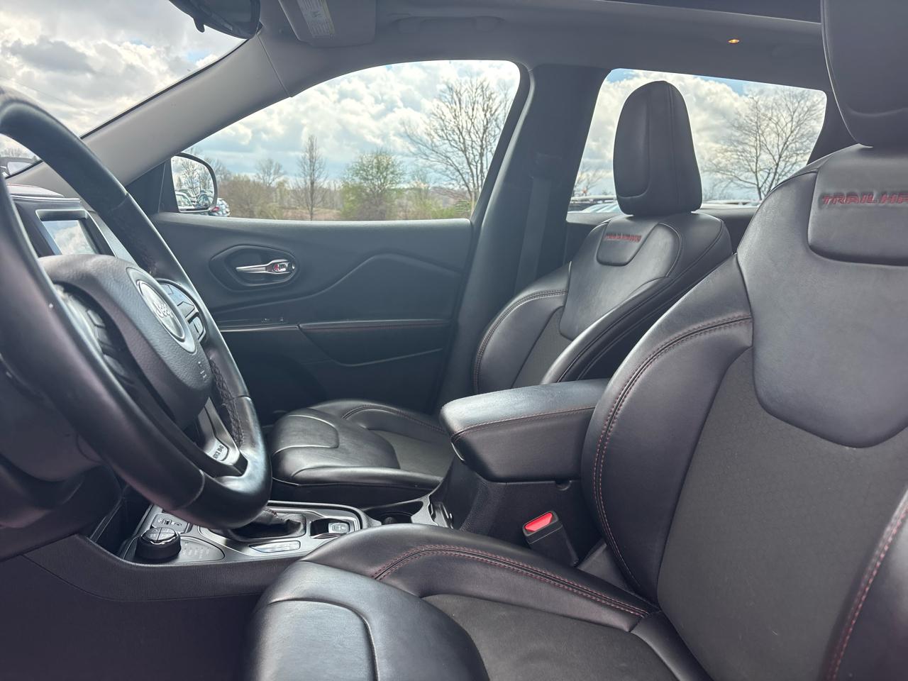 Jeep Cherokee Trailhawk 4x4 2021