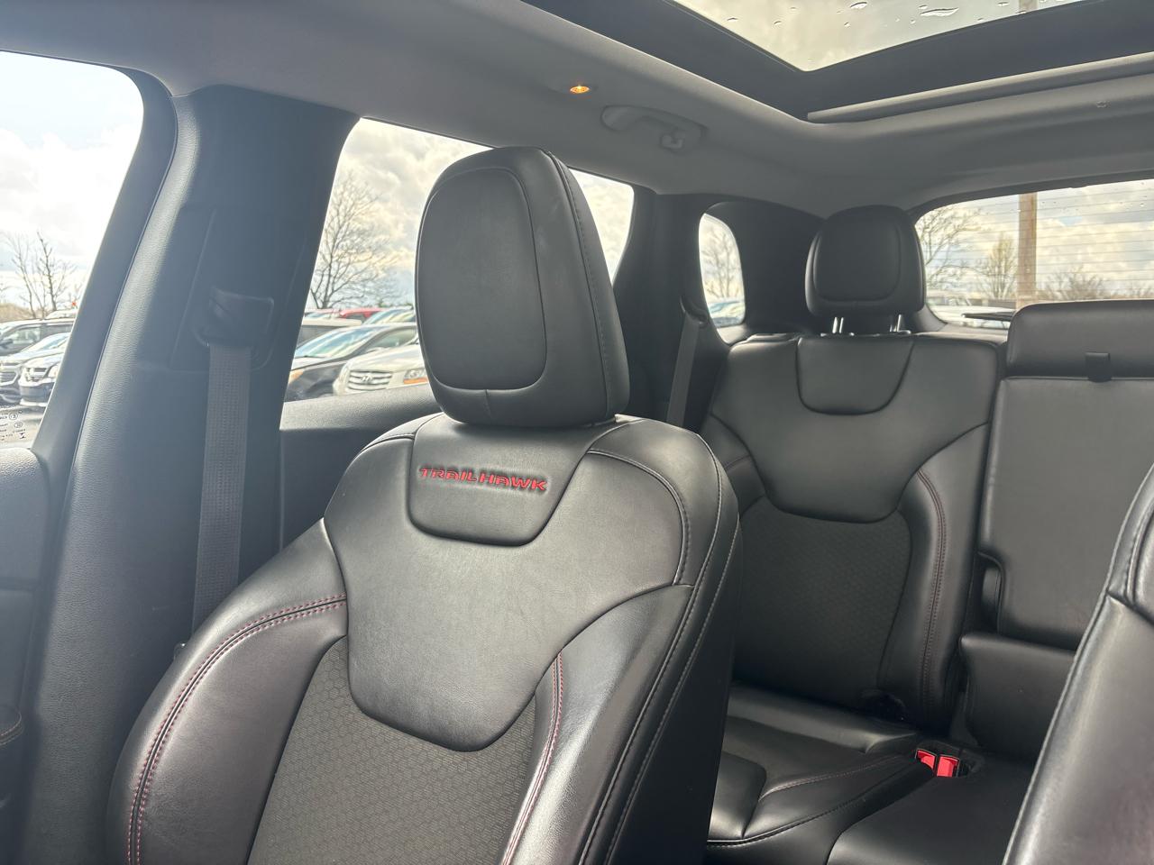 Jeep Cherokee Trailhawk 4x4 2021