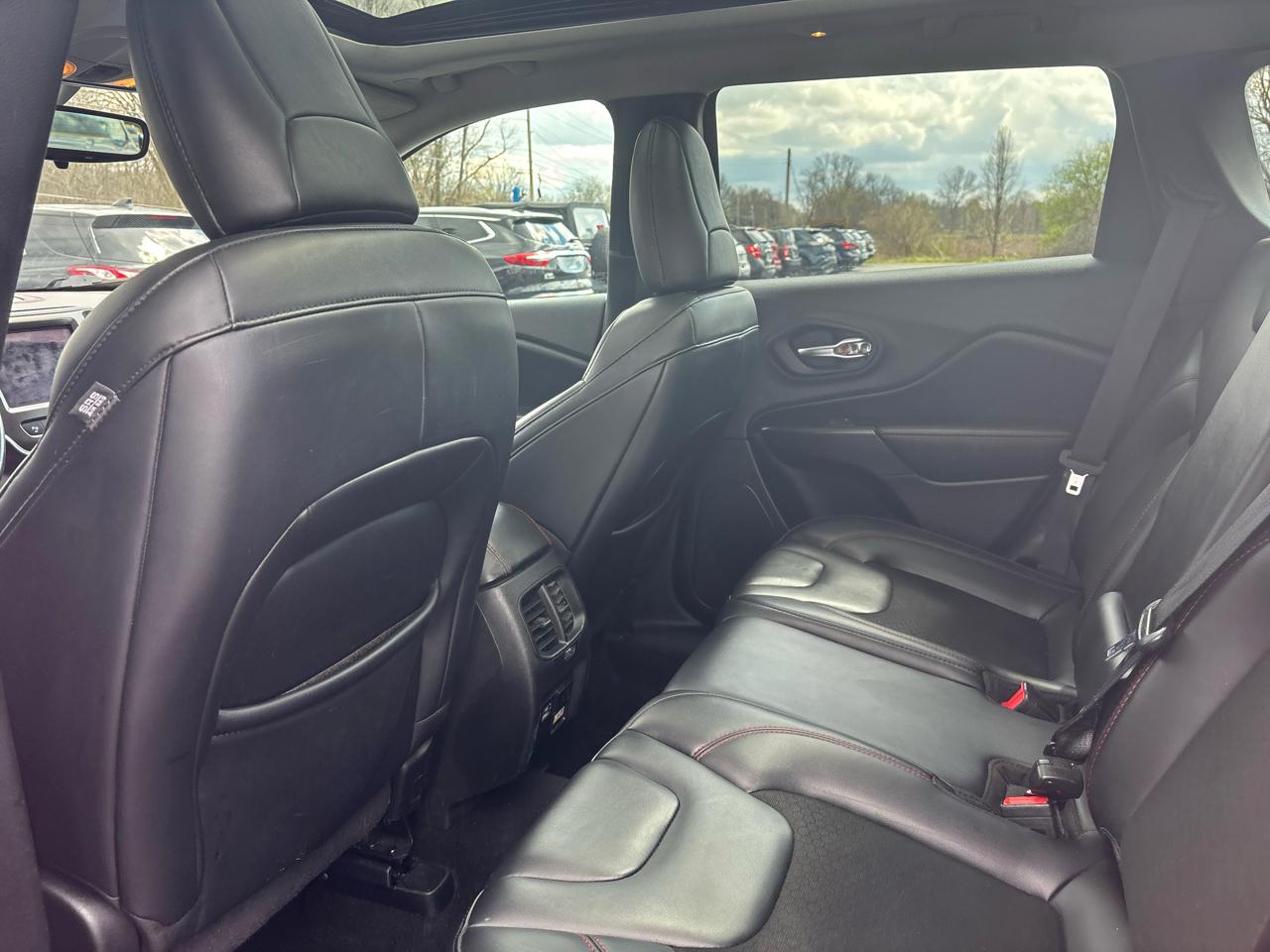 Jeep Cherokee Trailhawk 4x4 2021