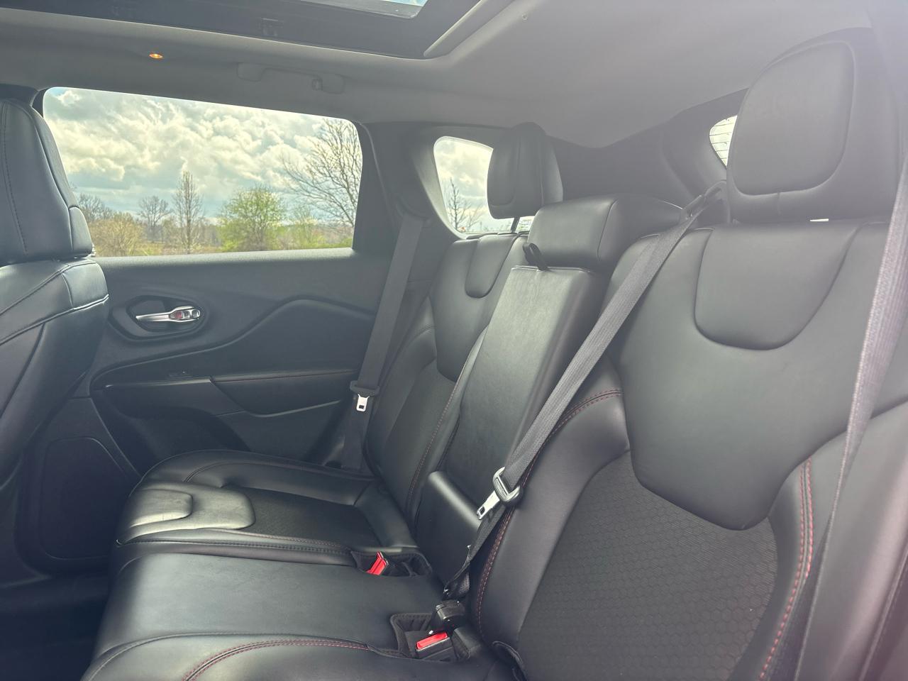 Jeep Cherokee Trailhawk 4x4 2021