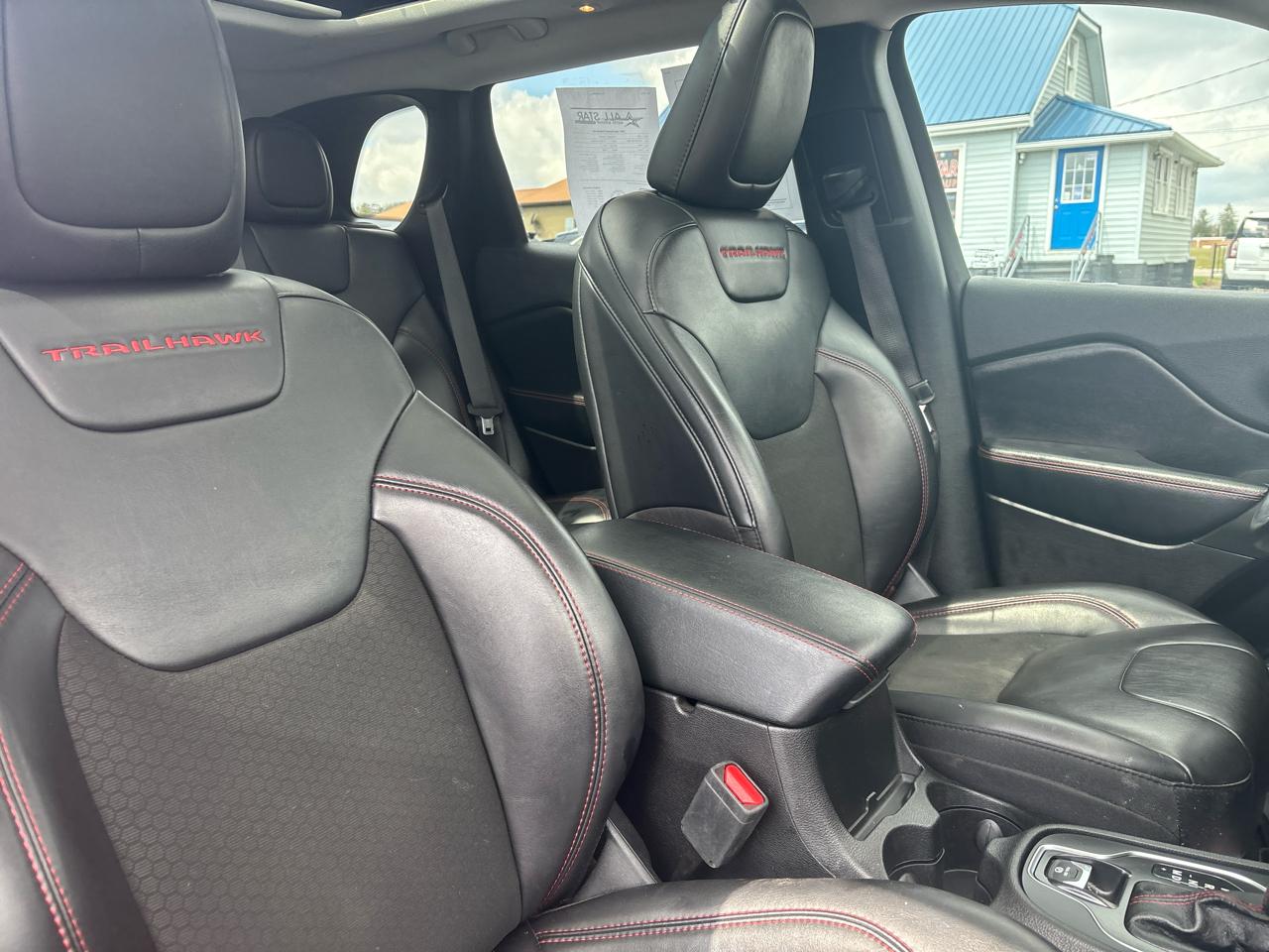 Jeep Cherokee Trailhawk 4x4 2021