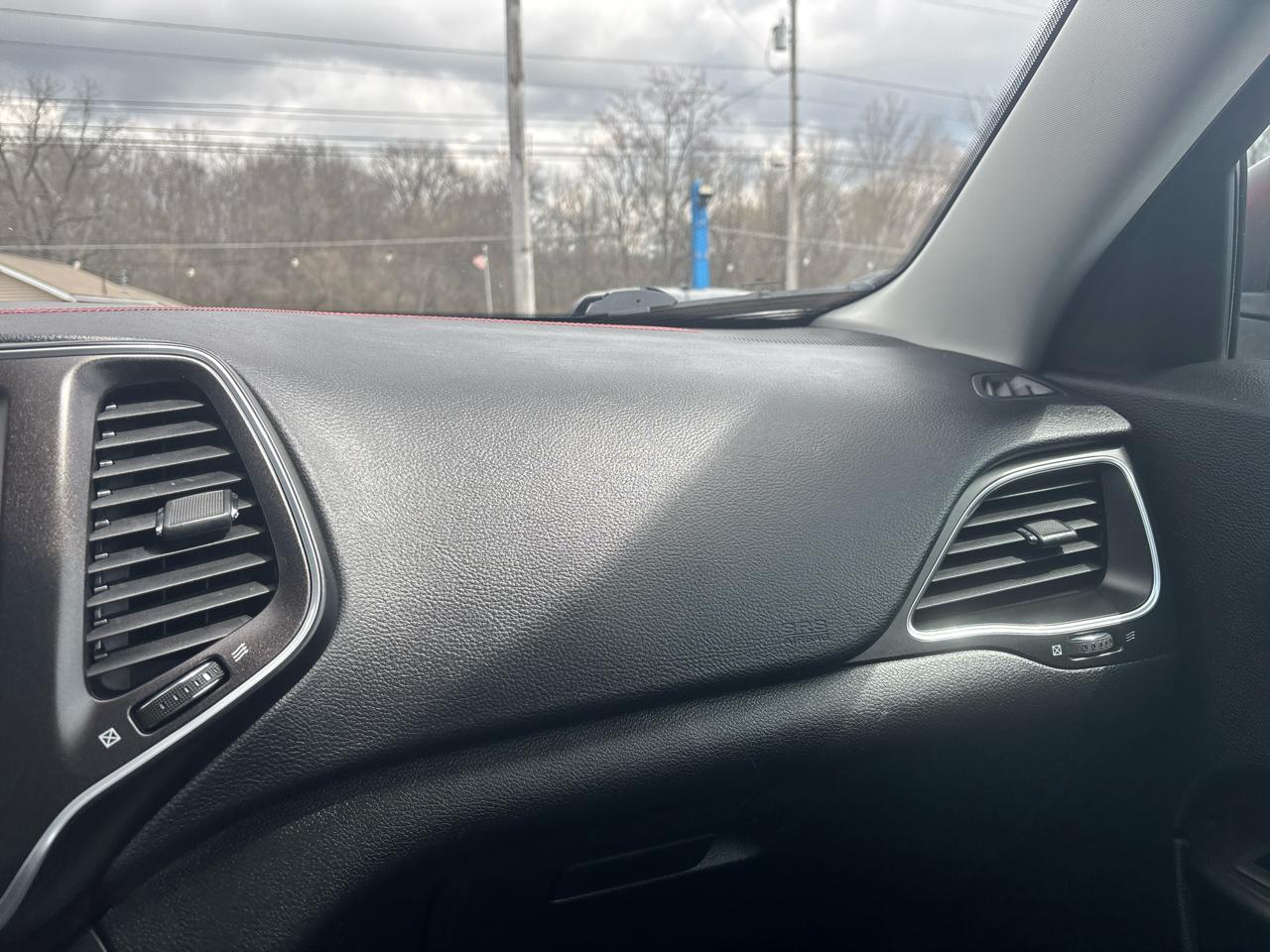 Jeep Cherokee Trailhawk 4x4 2021