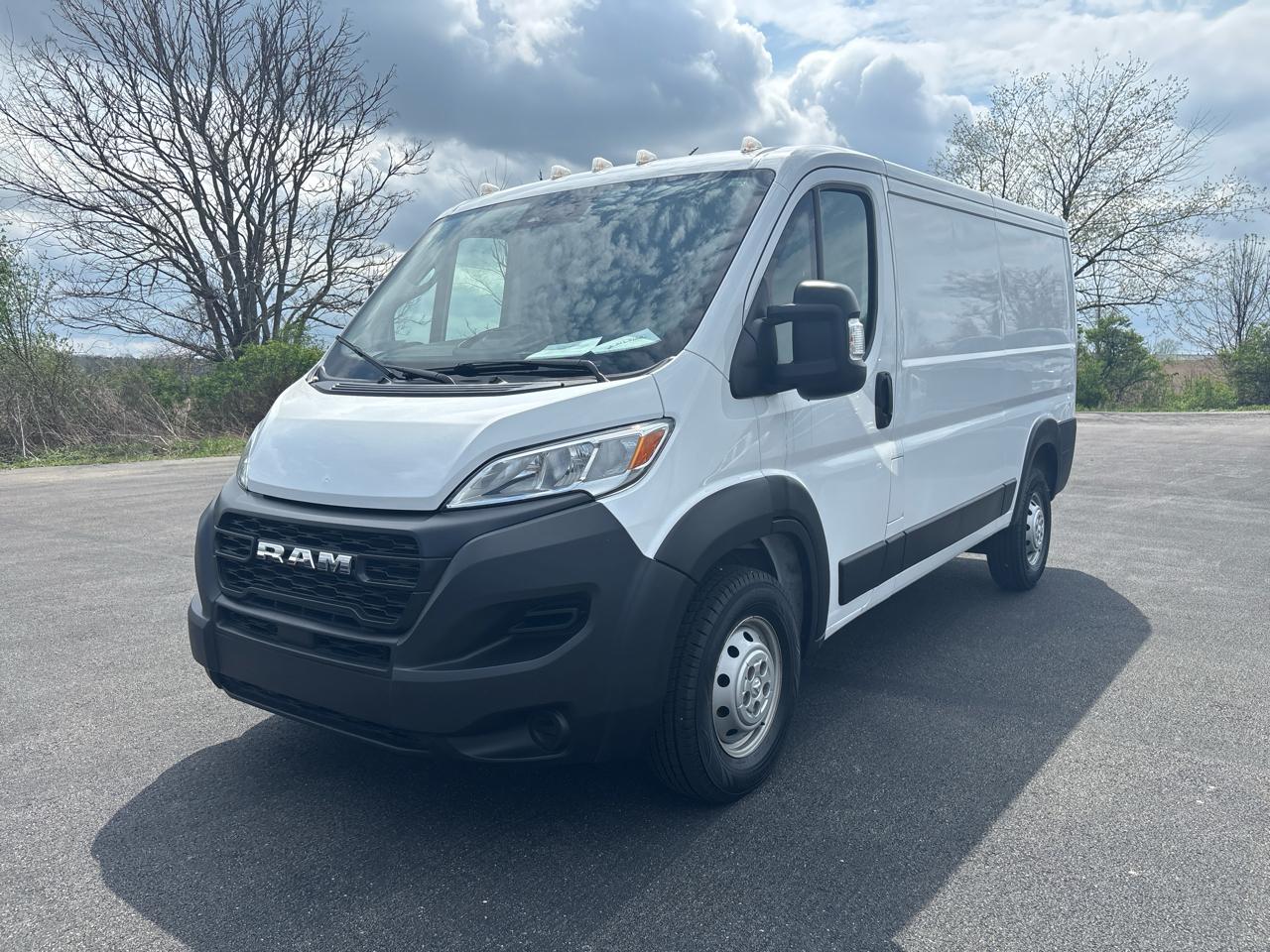 RAM ProMaster Cargo Van 1500 Low Roof 136" WB 2023