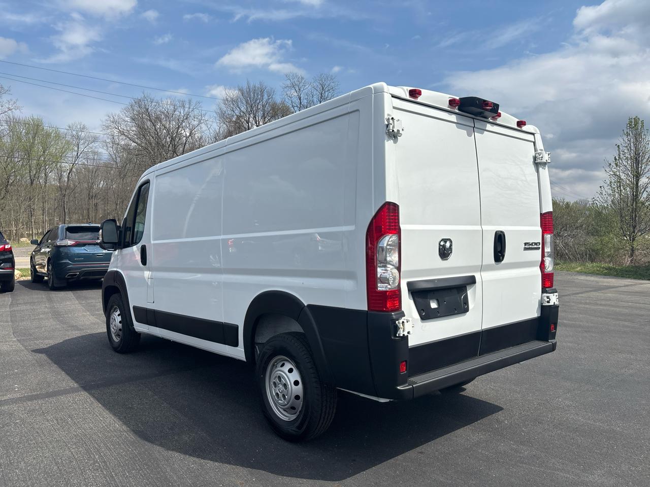RAM ProMaster Cargo Van 1500 Low Roof 136" WB 2023