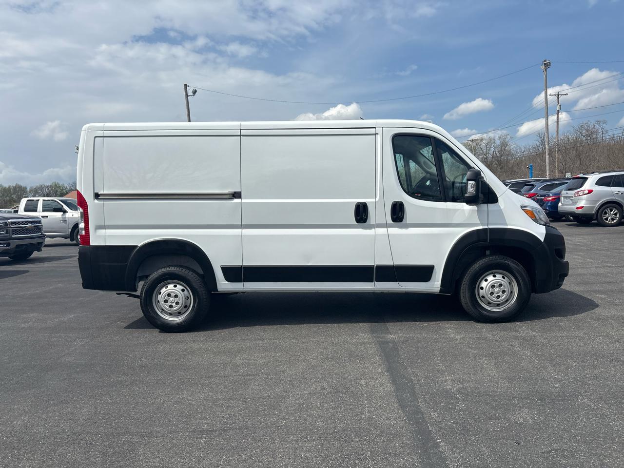 RAM ProMaster Cargo Van 1500 Low Roof 136" WB 2023
