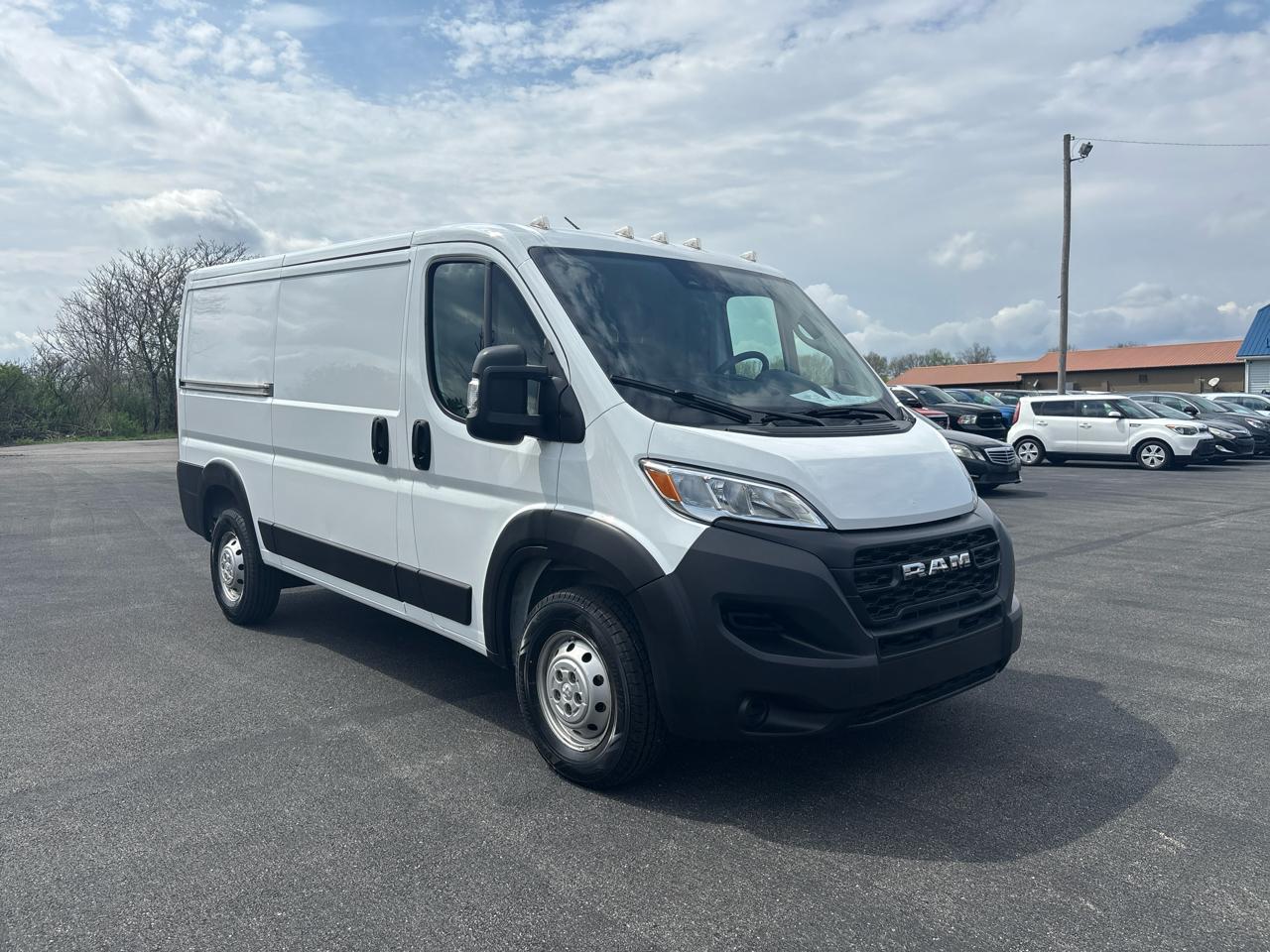 RAM ProMaster Cargo Van 1500 Low Roof 136" WB 2023