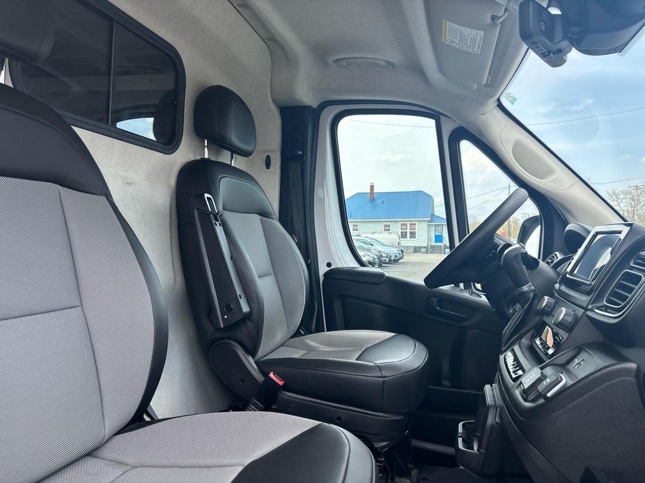 RAM ProMaster Cargo Van 1500 Low Roof 136" WB 2023