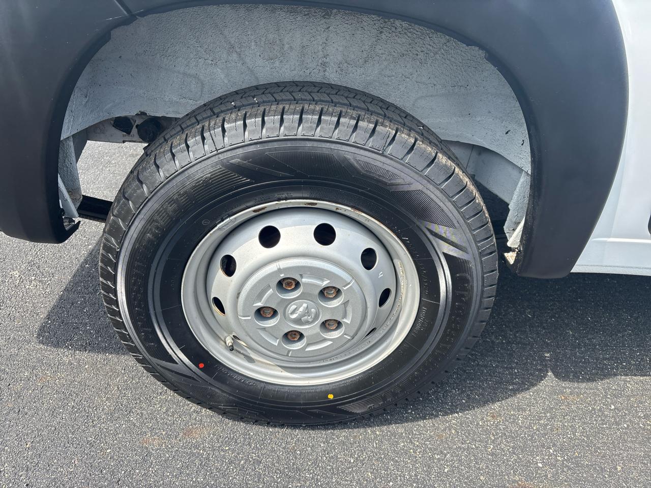 RAM ProMaster Cargo Van 1500 Low Roof 136" WB 2023