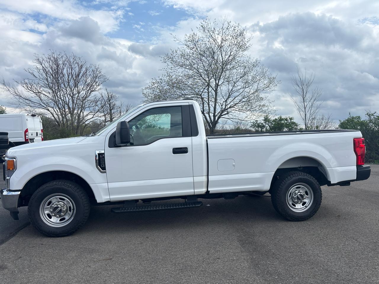 Ford Super Duty F-250 SRW XLT 2WD Reg Cab 8' Box 2021