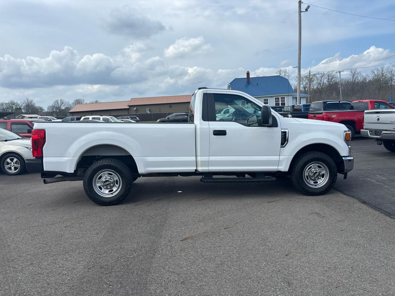 Ford Super Duty F-250 SRW XLT 2WD Reg Cab 8' Box 2021