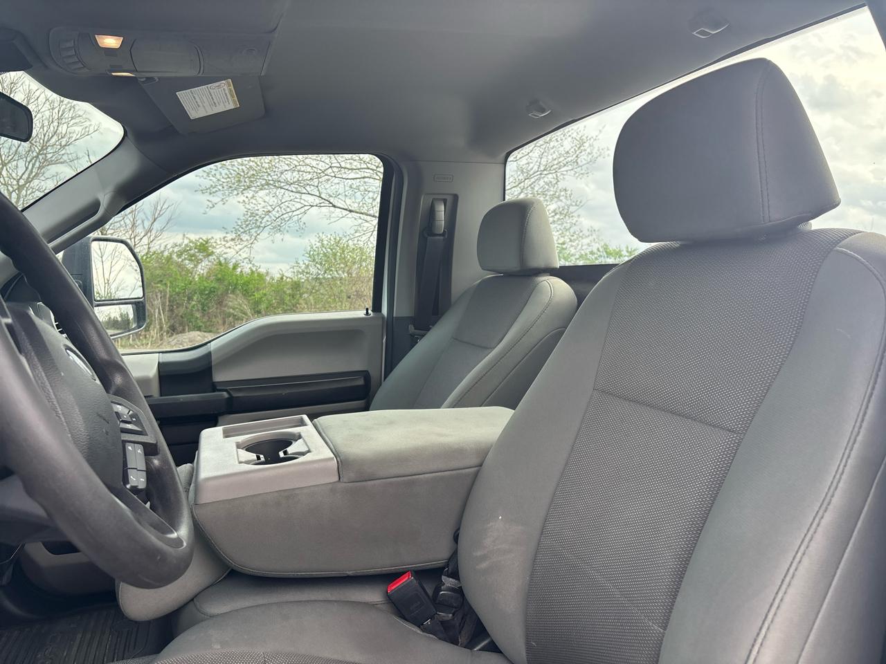 Ford Super Duty F-250 SRW XLT 2WD Reg Cab 8' Box 2021