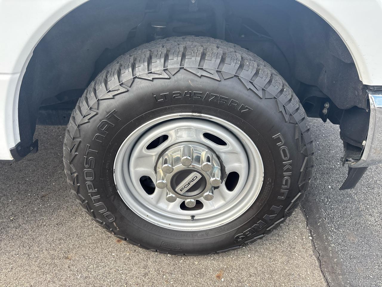 Ford Super Duty F-250 SRW XLT 2WD Reg Cab 8' Box 2021