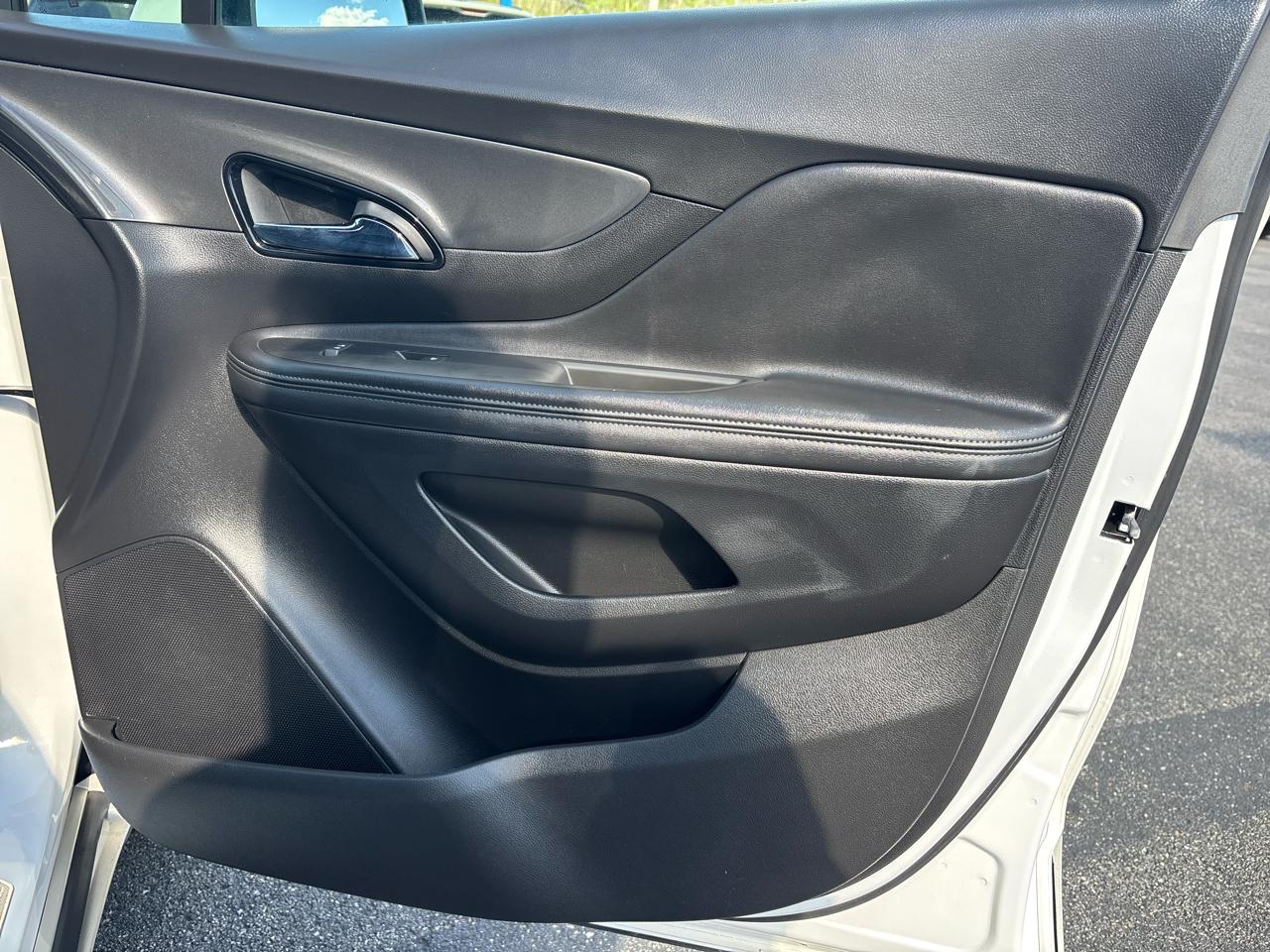 Buick Encore FWD 4dr Essence 2017