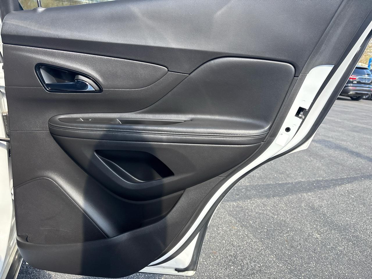 Buick Encore FWD 4dr Essence 2017