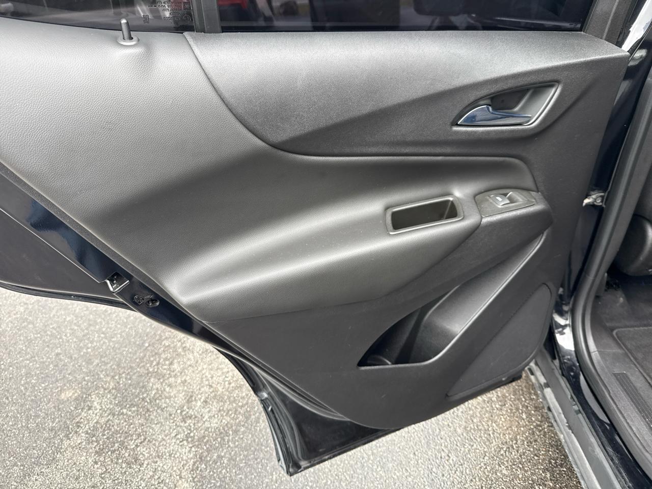 Chevrolet Equinox FWD 4dr LT w/1LT 2021