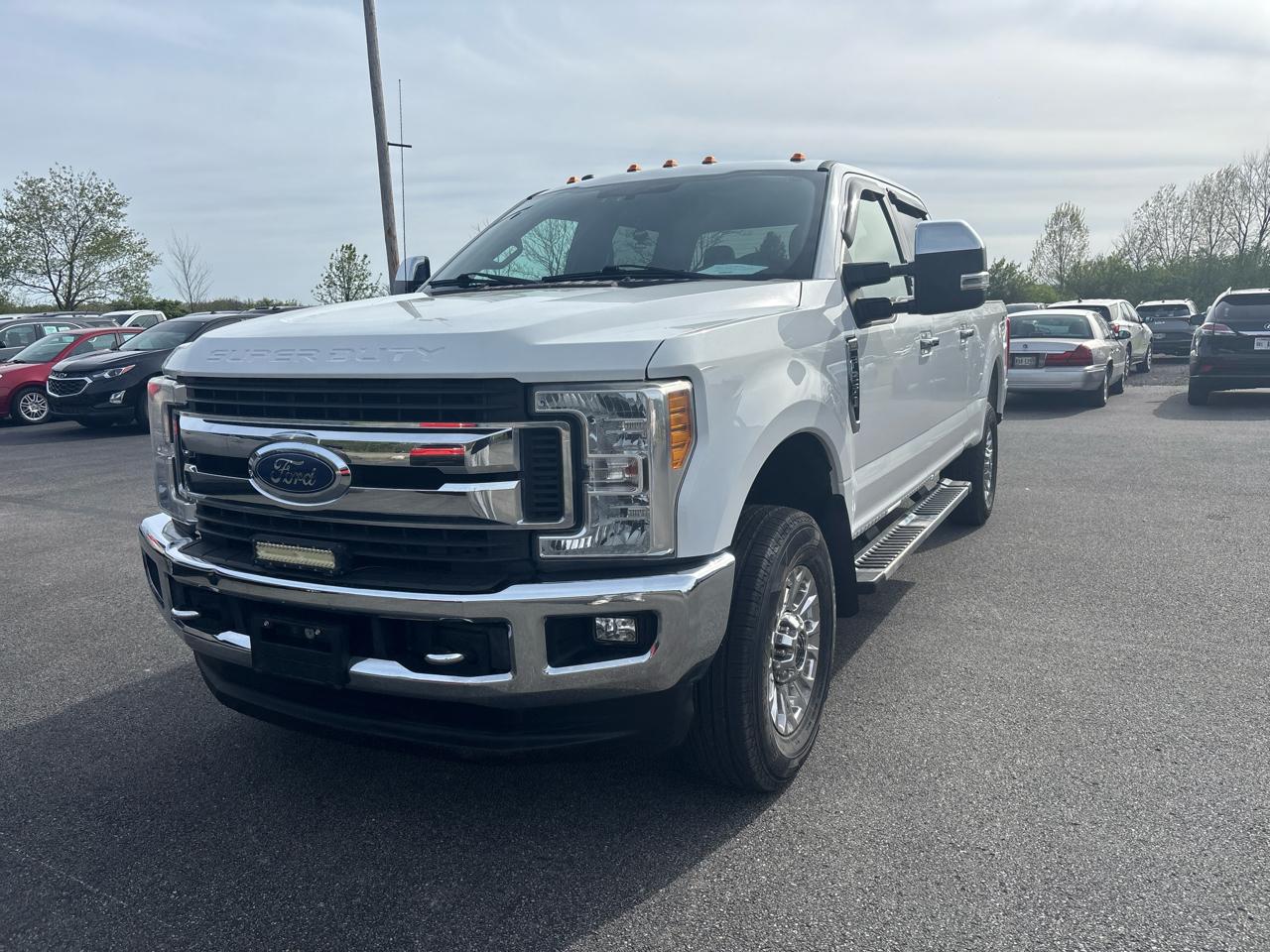 Ford Super Duty F-250 SRW XLT 4WD SuperCab 6.75' Box 2017