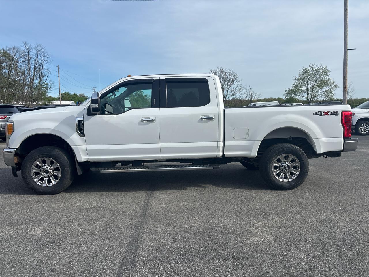 Ford Super Duty F-250 SRW XLT 4WD SuperCab 6.75' Box 2017