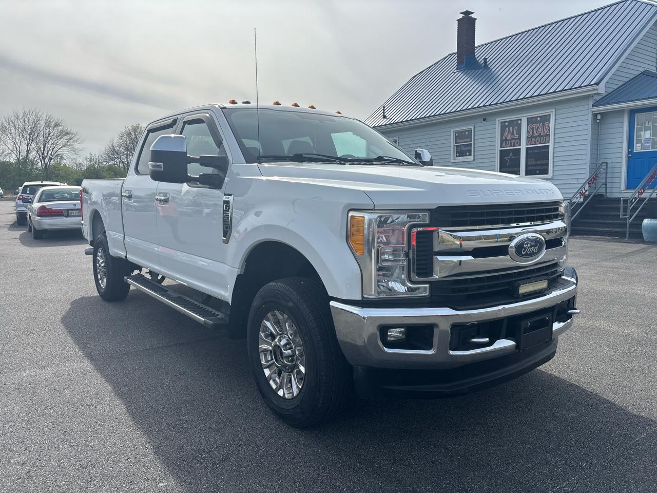 Ford Super Duty F-250 SRW XLT 4WD SuperCab 6.75' Box 2017