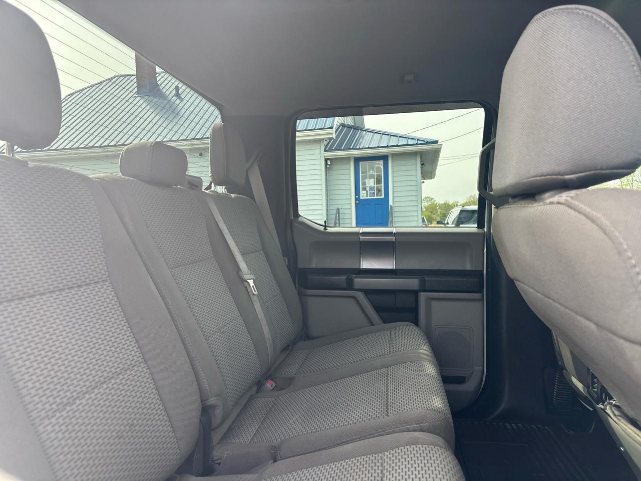 Ford Super Duty F-250 SRW XLT 4WD SuperCab 6.75' Box 2017