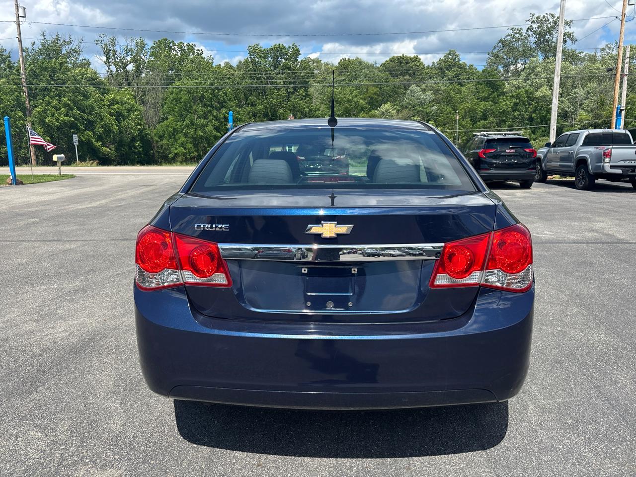 Chevrolet Cruze 4dr Sdn LS 2011